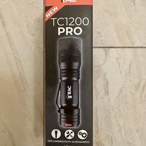 1TAC TC1200 Pro Tactical Flashlight 1200-Lumen 5 Modes LED Flashlight